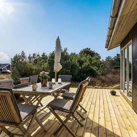 3 Bedroom Amazing In Casa vacanze