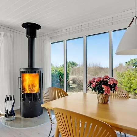 3 Bedroom Amazing In Casa vacanze Fanø